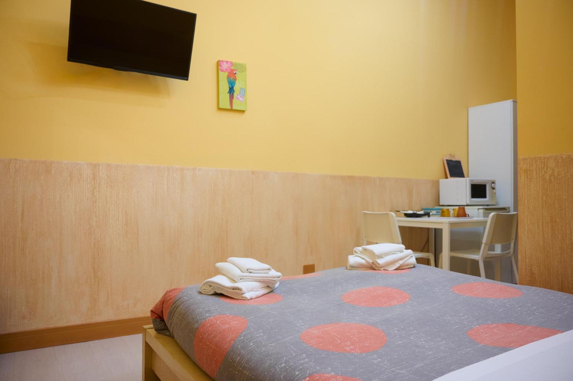 ออน เดอะ เรนไบว์ บีแอนด์บี Bed & Breakfast โรม ภายนอก รูปภาพ