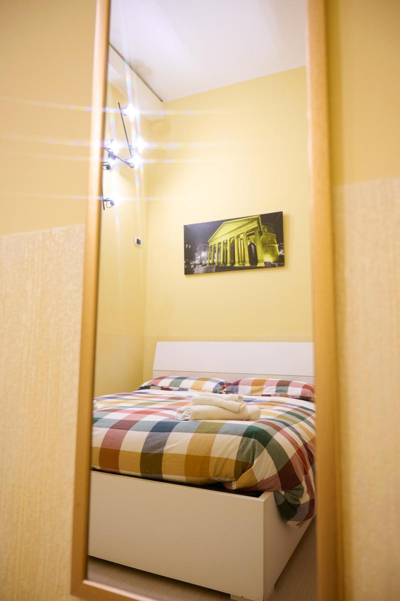 ออน เดอะ เรนไบว์ บีแอนด์บี Bed & Breakfast โรม ภายนอก รูปภาพ