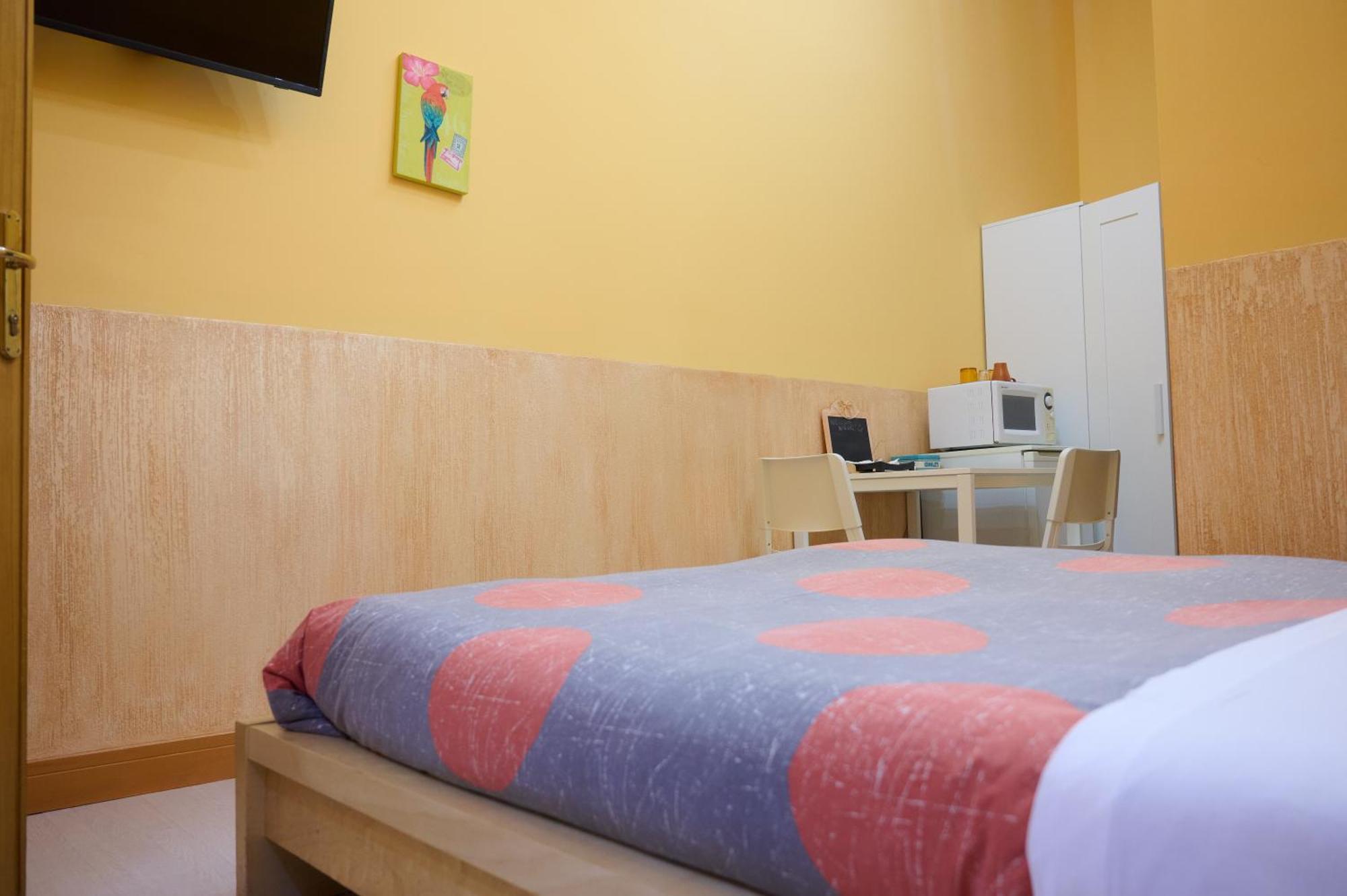ออน เดอะ เรนไบว์ บีแอนด์บี Bed & Breakfast โรม ภายนอก รูปภาพ